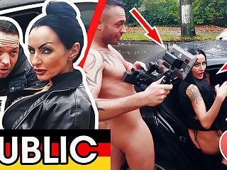 Die tätowierte Lia Louise im wagen gefickt