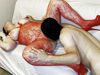 Rote britische Milf liebt den Schwanz im Arsch