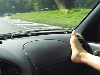 Hübsche schwangere Blondine bekommt Sperma ins Gesicht